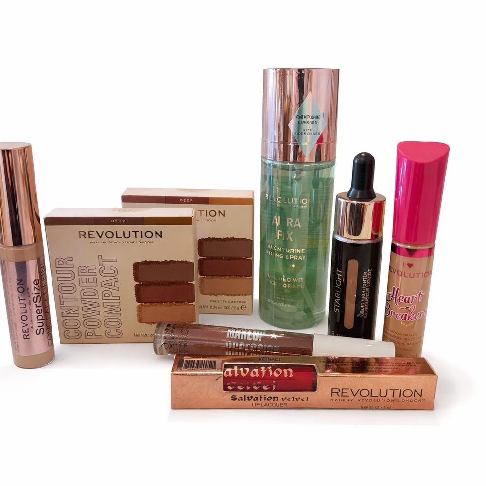 Makeup Revolution London - 8-Piece Set - Color Shades Deep + Fixing Spray